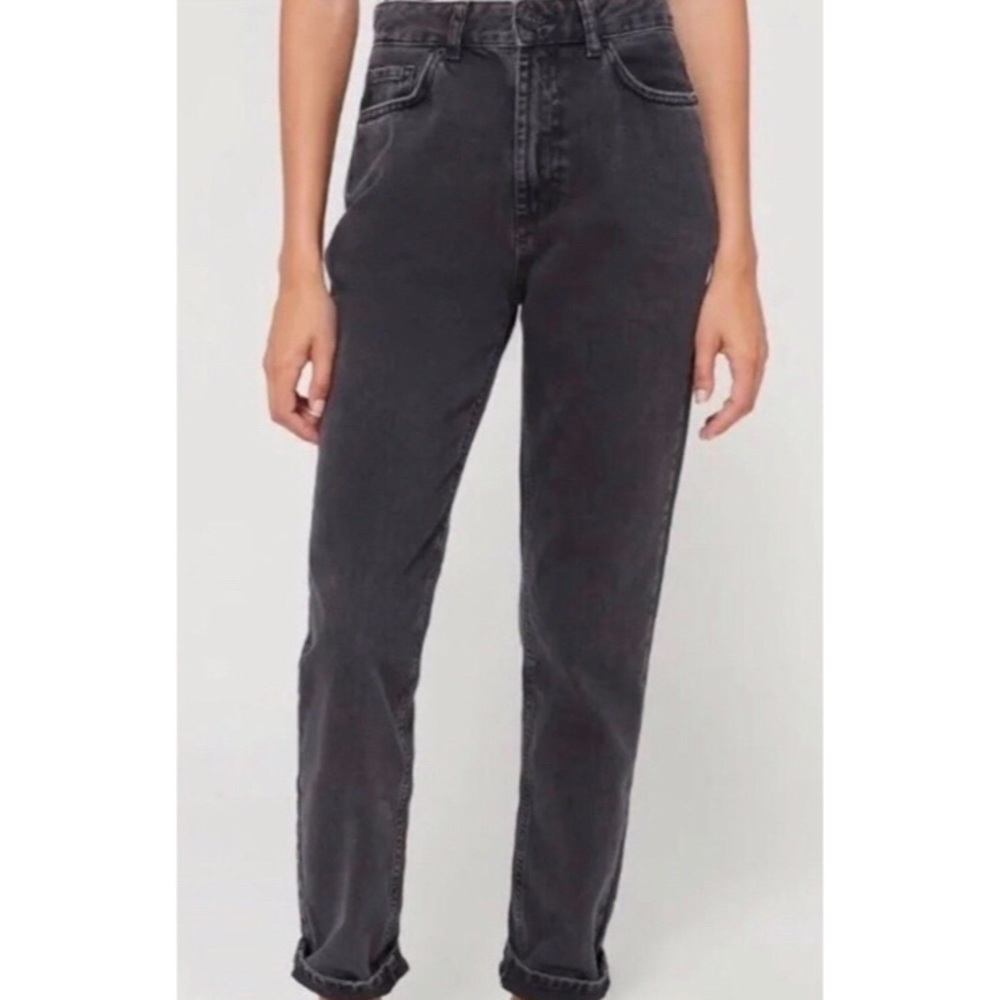 BDG Mom Jeans Size 24